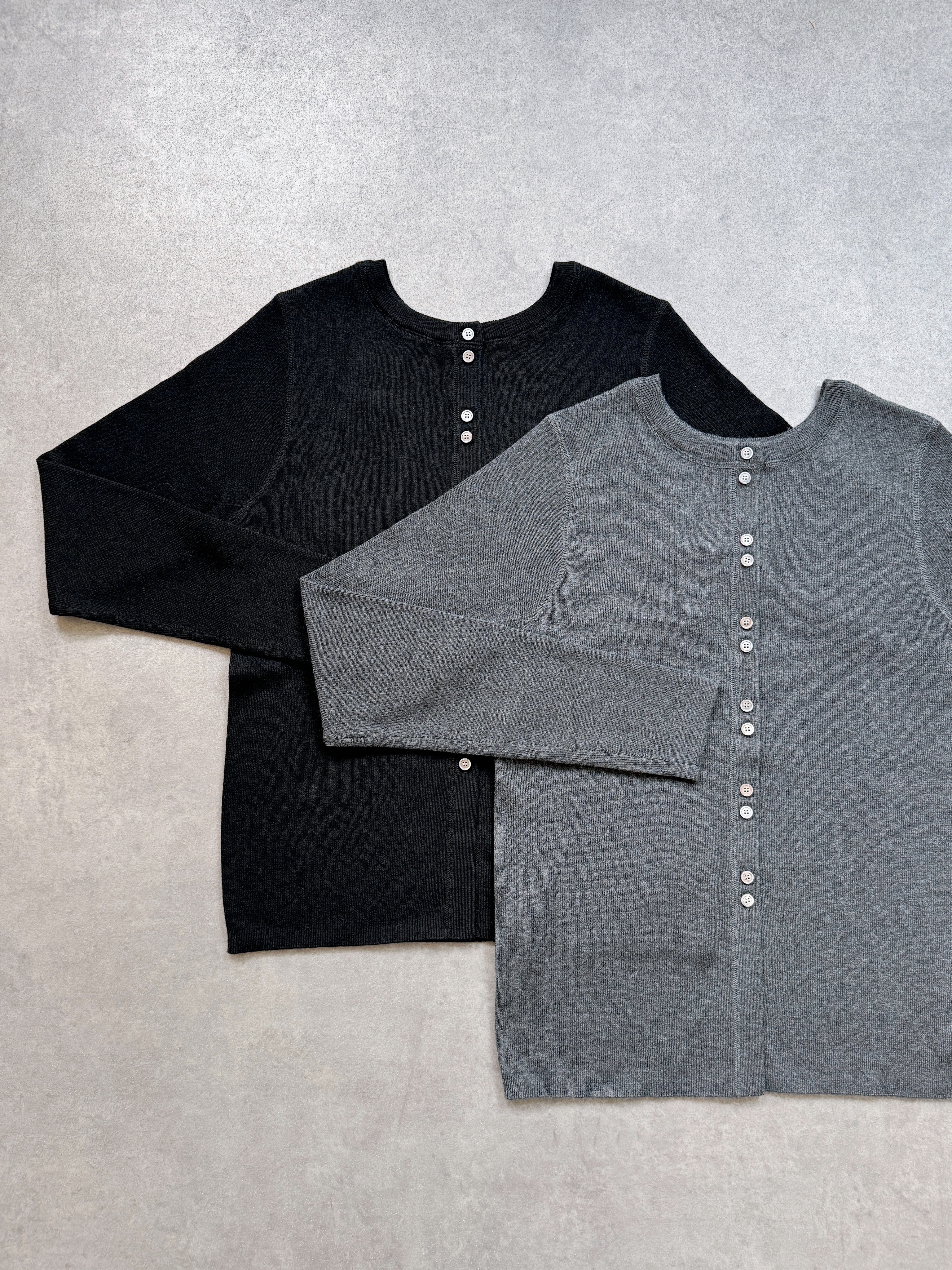 SELECT(セレクト)　前後2WAYボタンニットプルオーバー