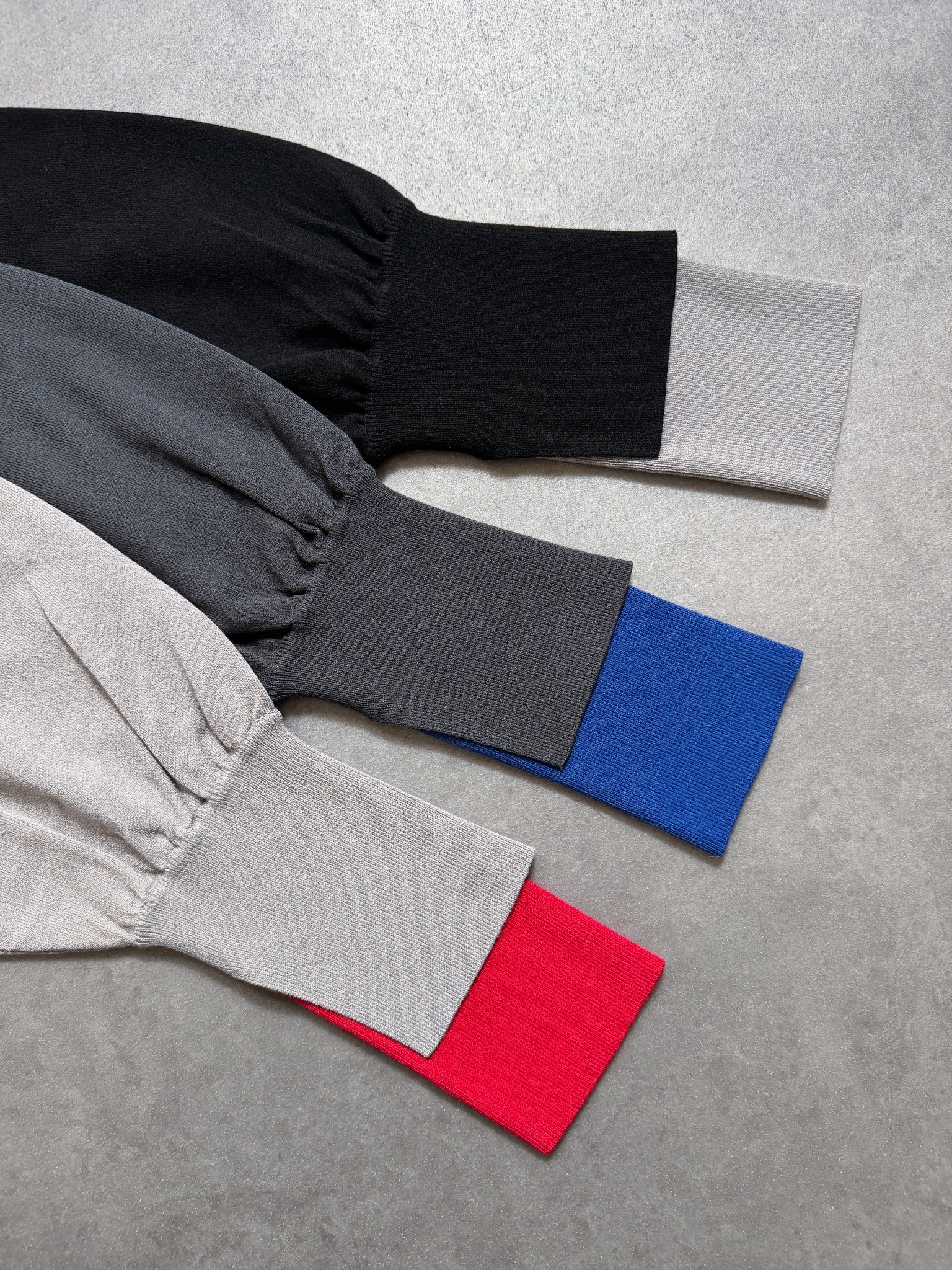 SELECT(セレクト)　袖カラー配色ニットトップス