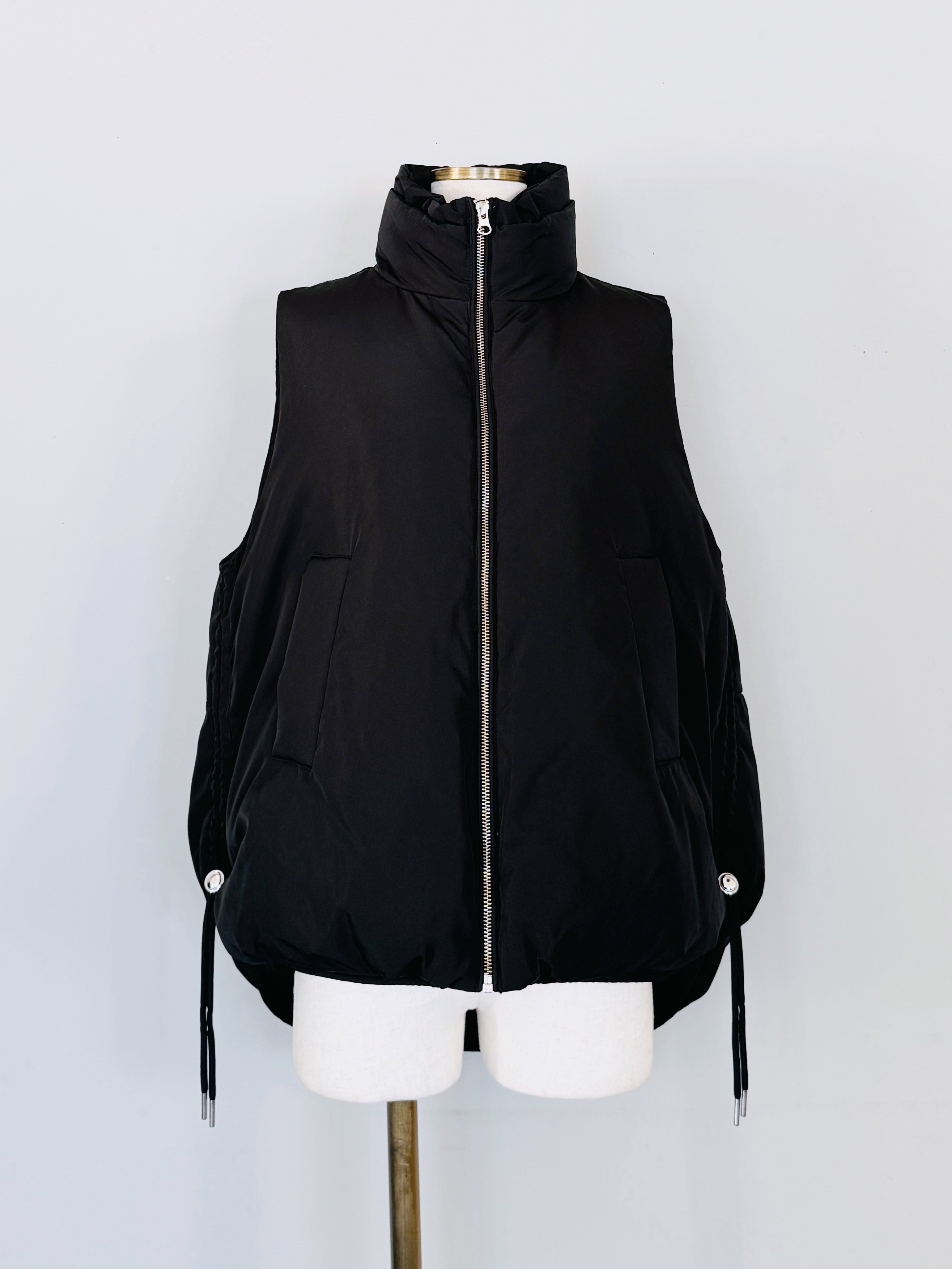 SELECT(セレクト)　サイドドロストスタンドダウンベスト