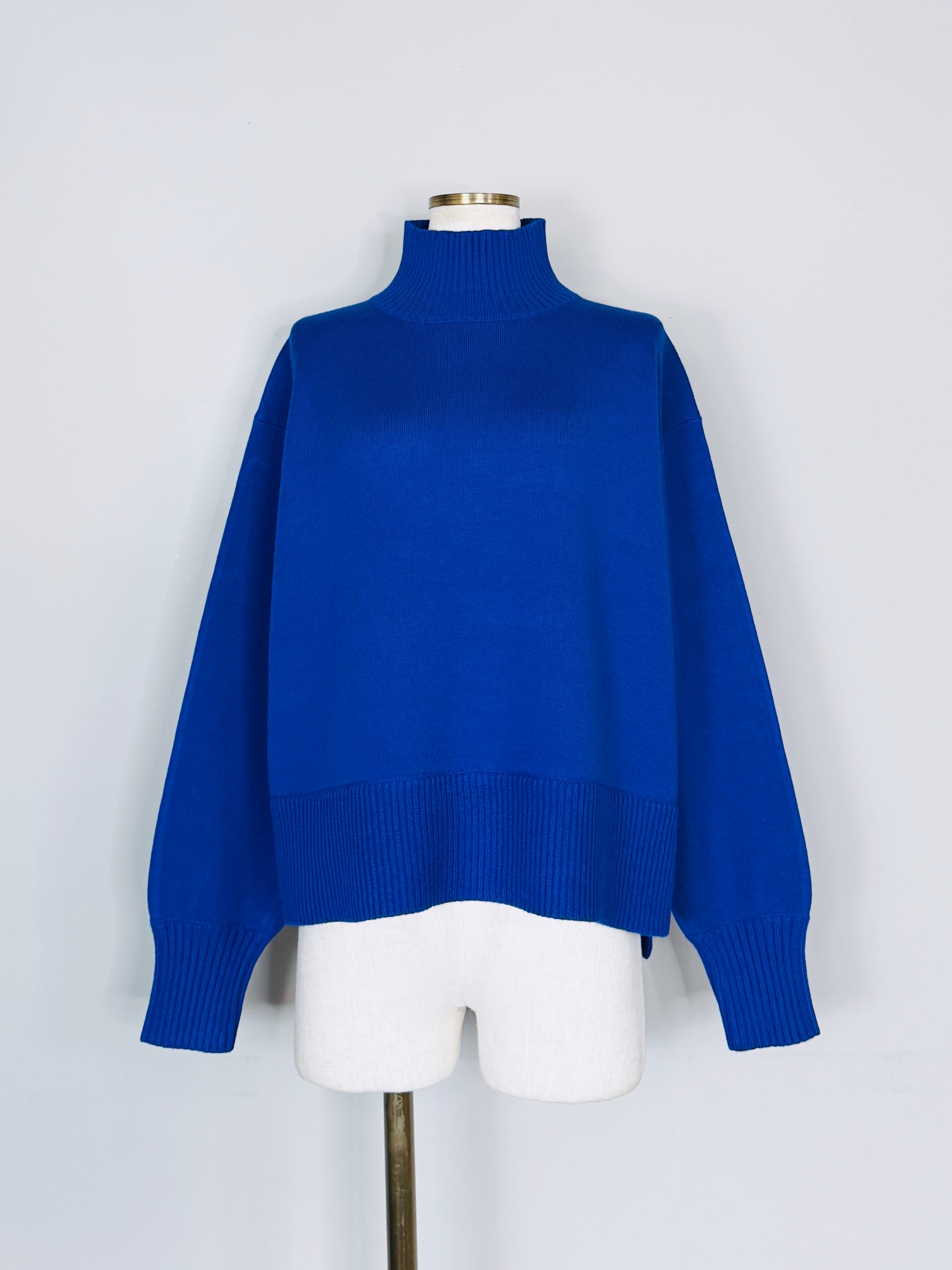 SELECT(セレクト)　前後差ハイネックニットプルオーバー