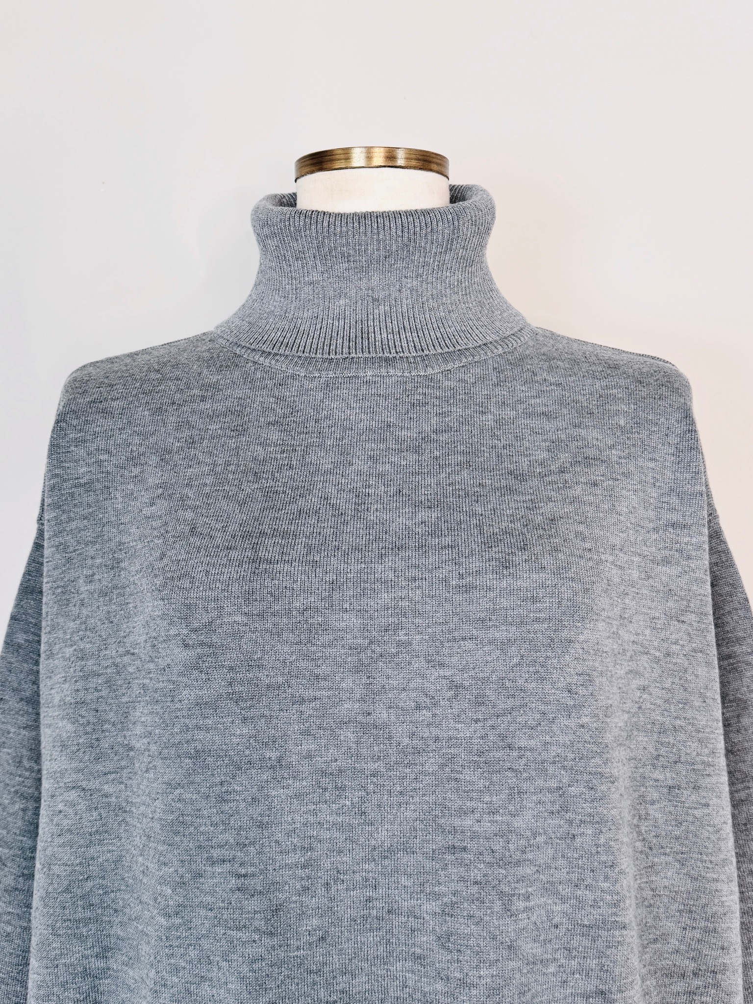 SELECT(セレクト) ハイネックコクーンニットワンピース｜Praise