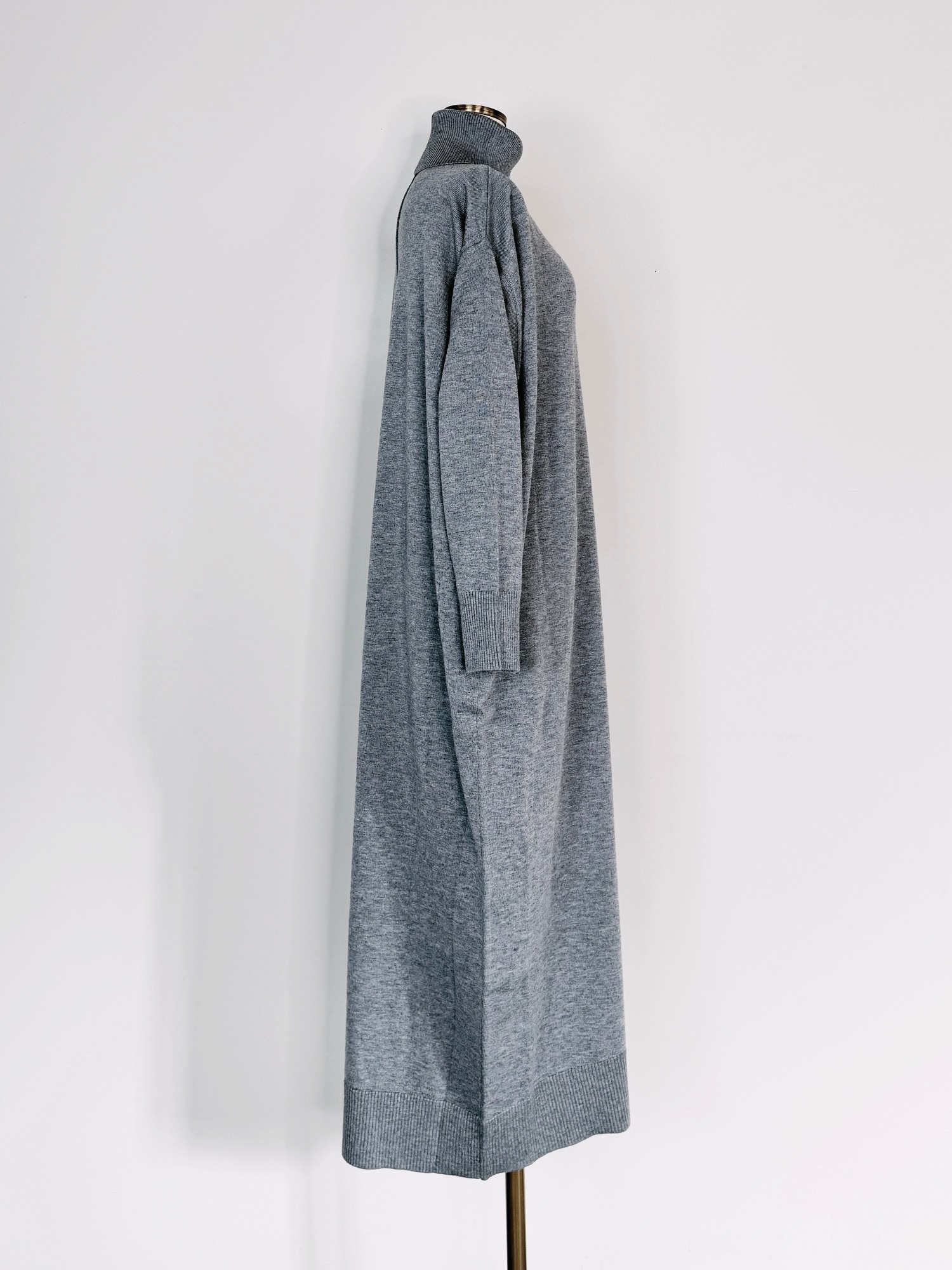 SELECT(セレクト) ハイネックコクーンニットワンピース｜Praise