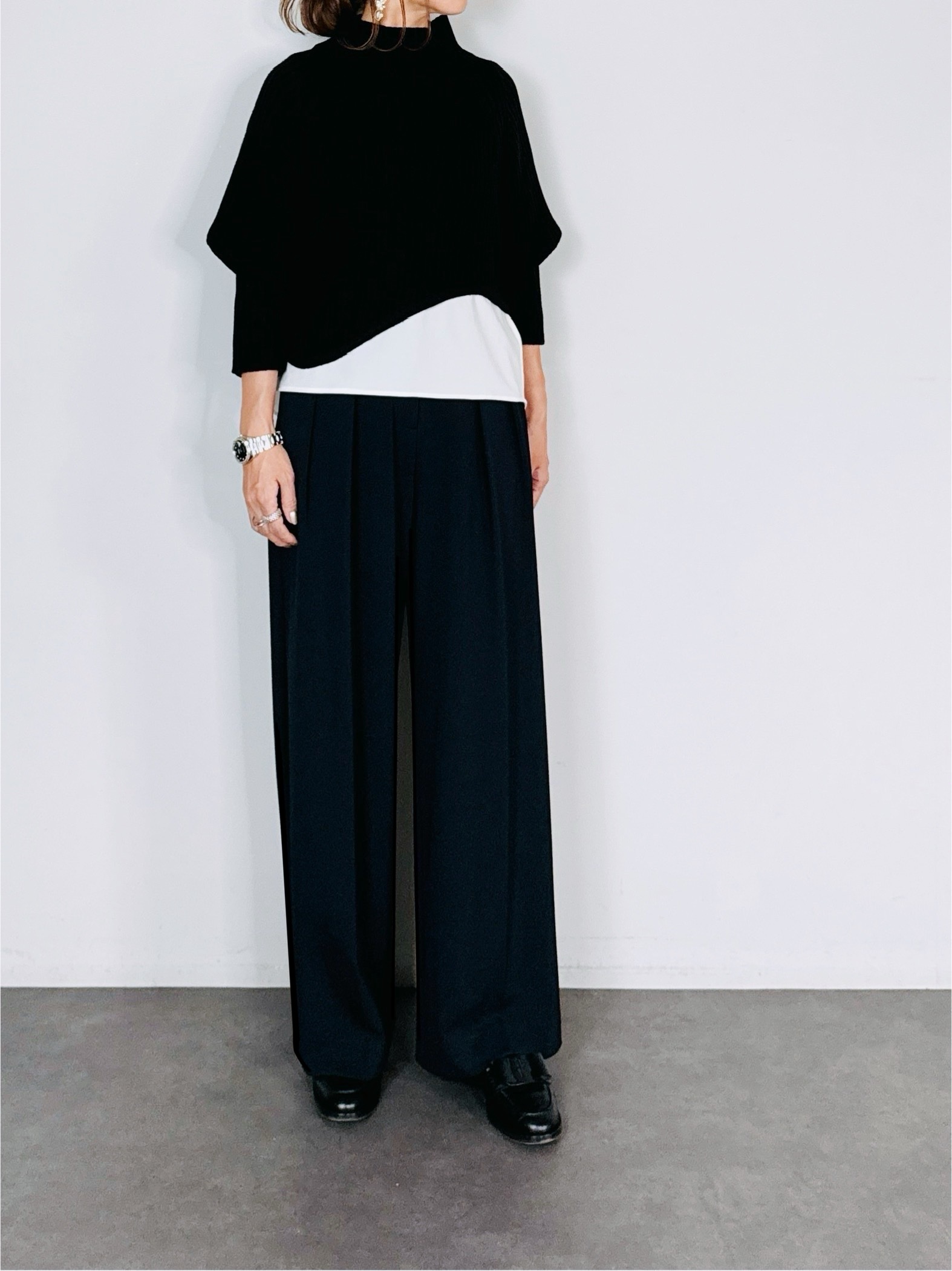 ENFOLD アシンメトリー　リブニットスリーブ　異素材　プルオーバー セール】アシンメトリー 異素材プルオーバー（Tシャツ