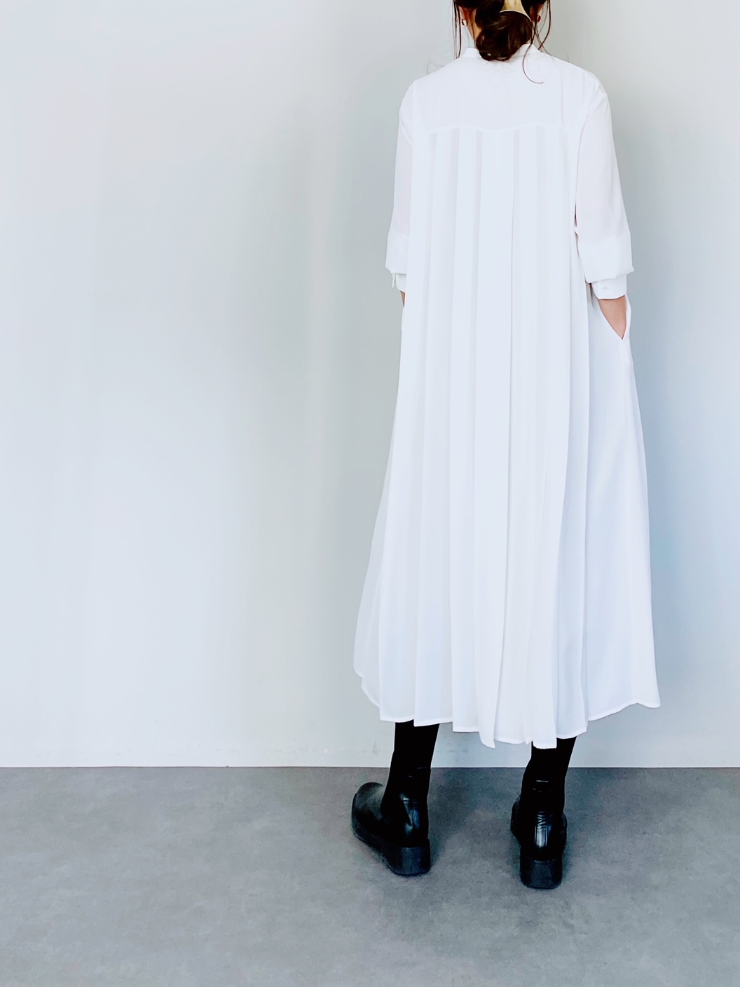 Select セレクト ジョーゼットバックプリーツワンピース White Praise Trois Anana Nicole Chouchou