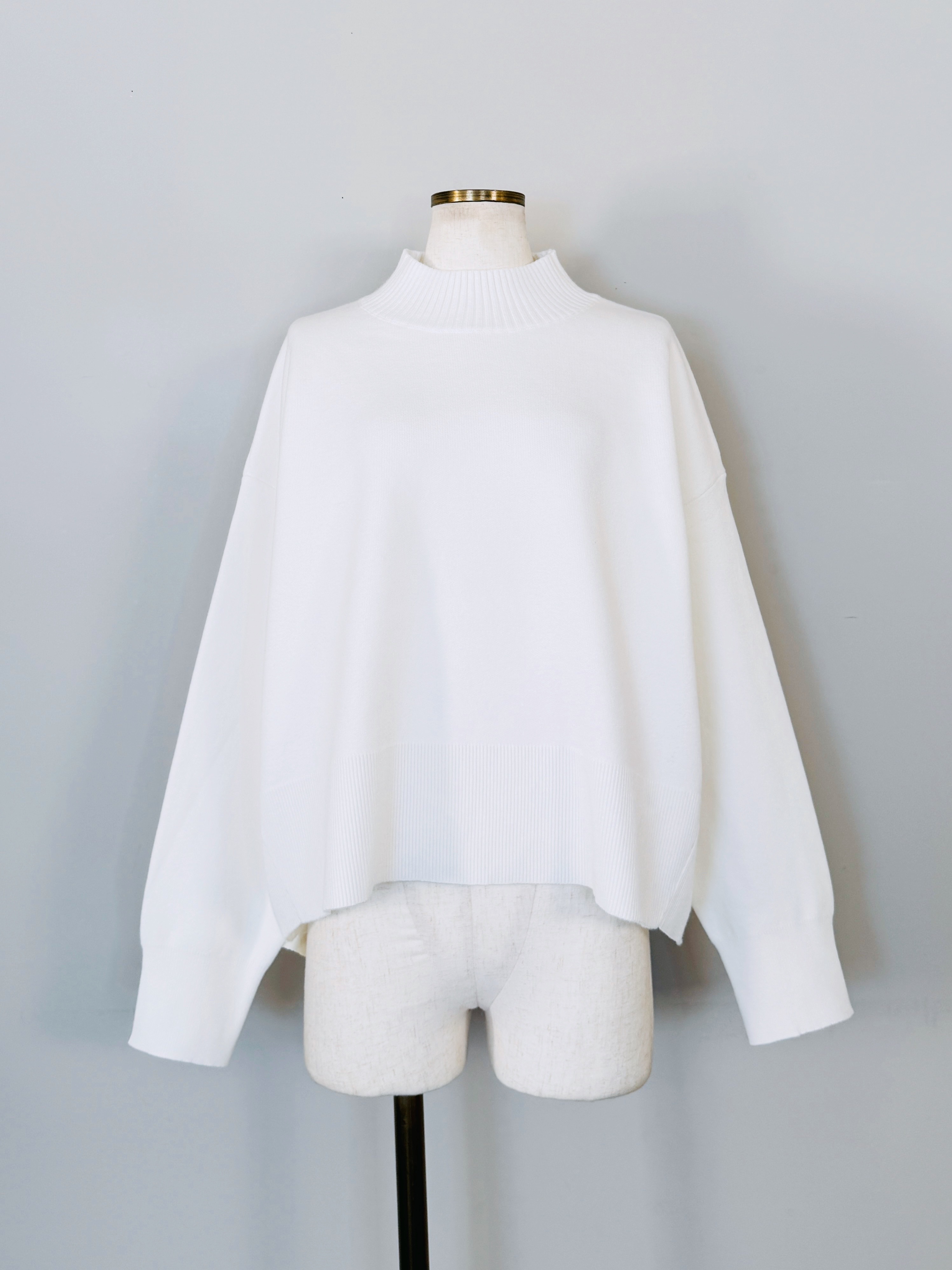 COLOR:オフホワイト