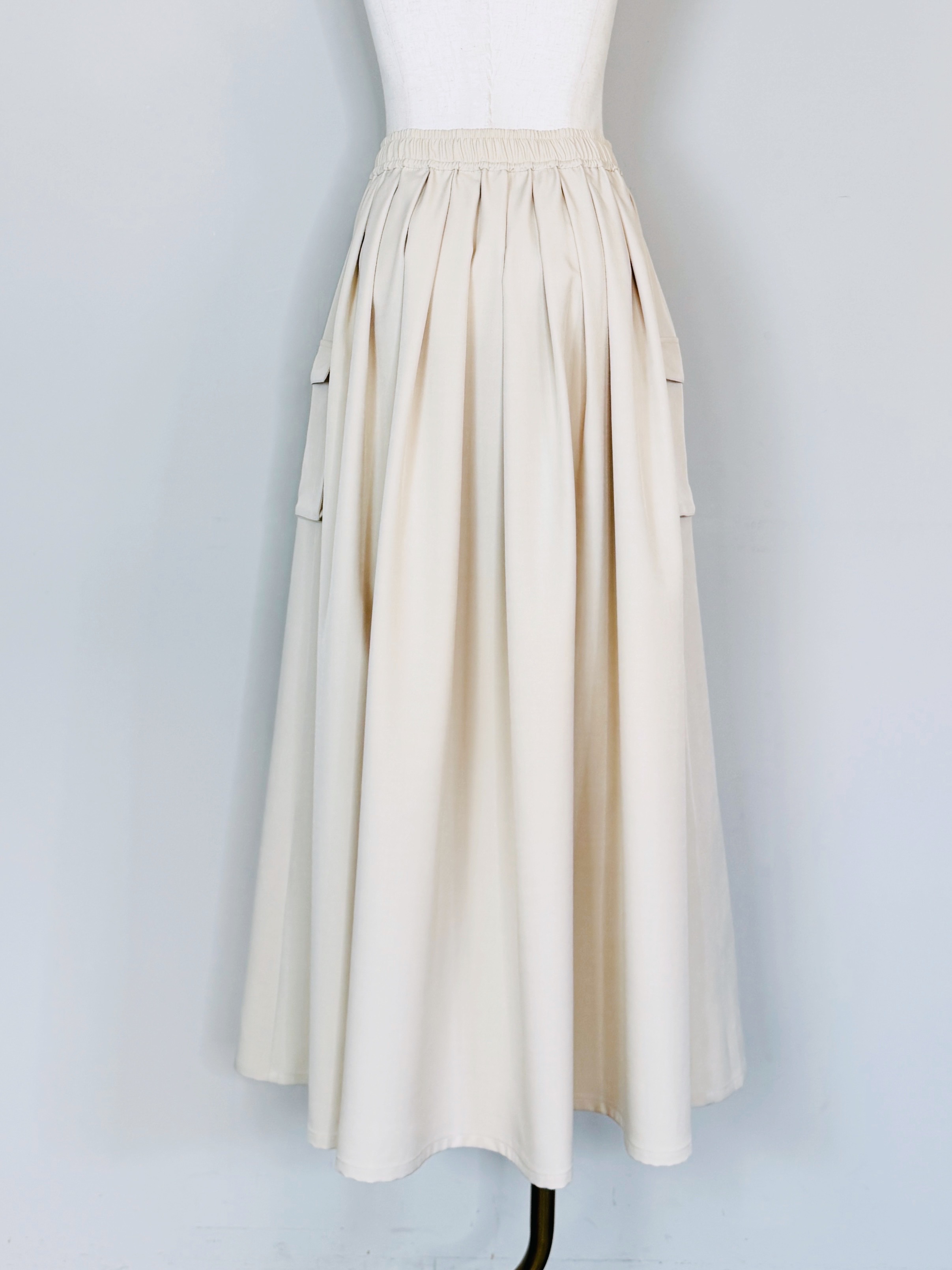 SELECT(セレクト) タックボリュームカーゴスカート｜Praise / trois