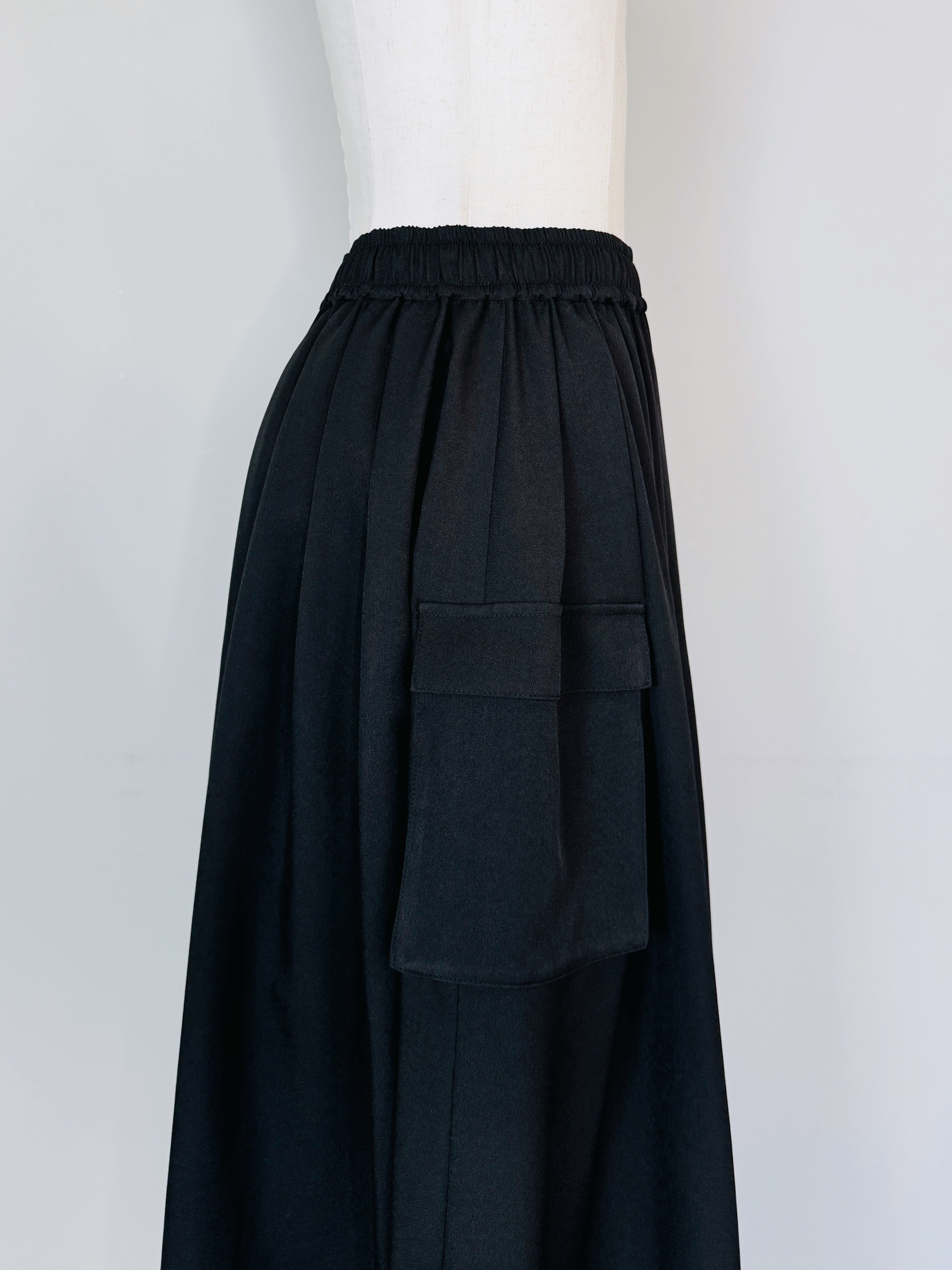 SELECT(セレクト) タックボリュームカーゴスカート｜Praise / trois