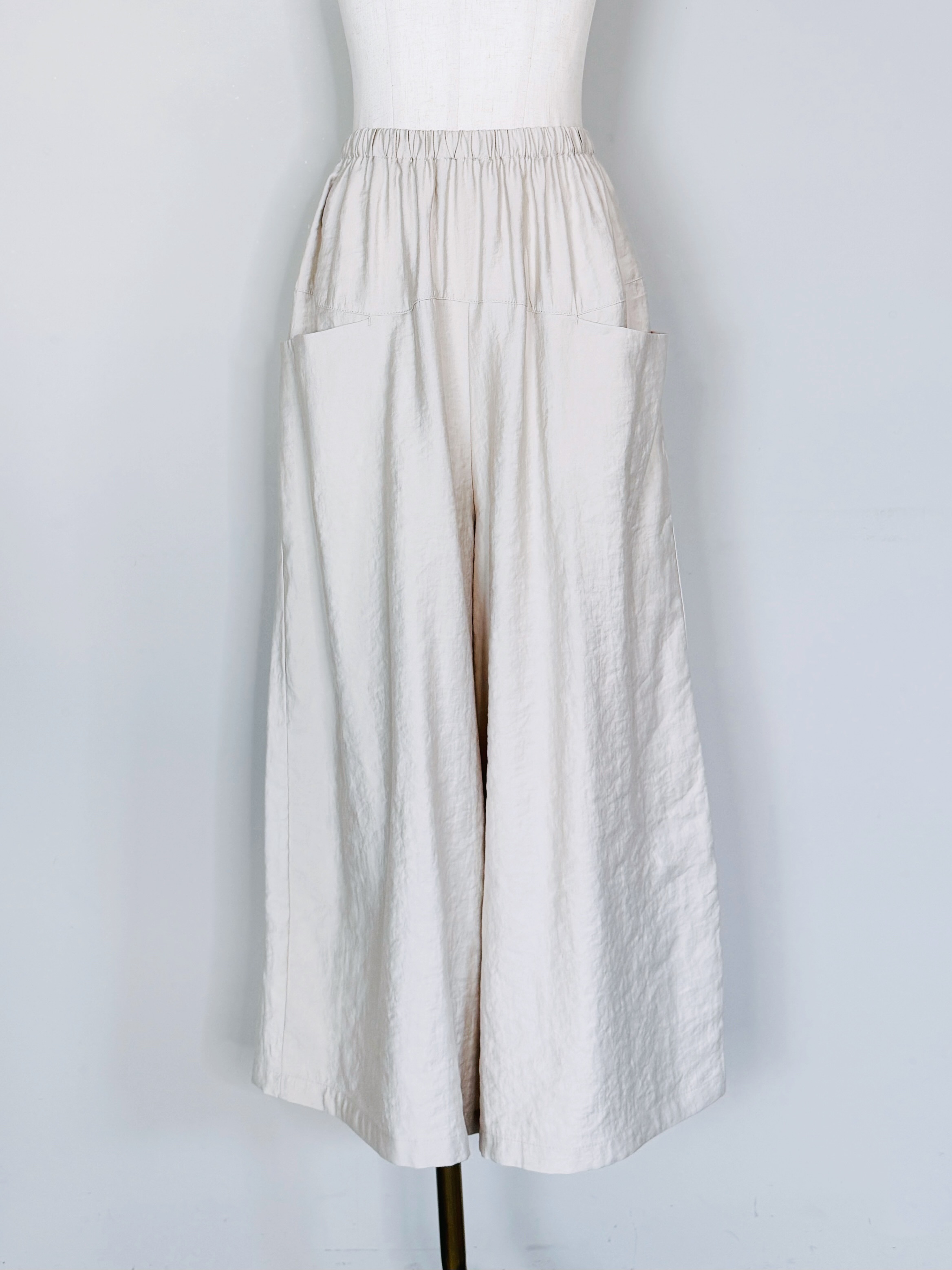 COLOR:ライトベージュ