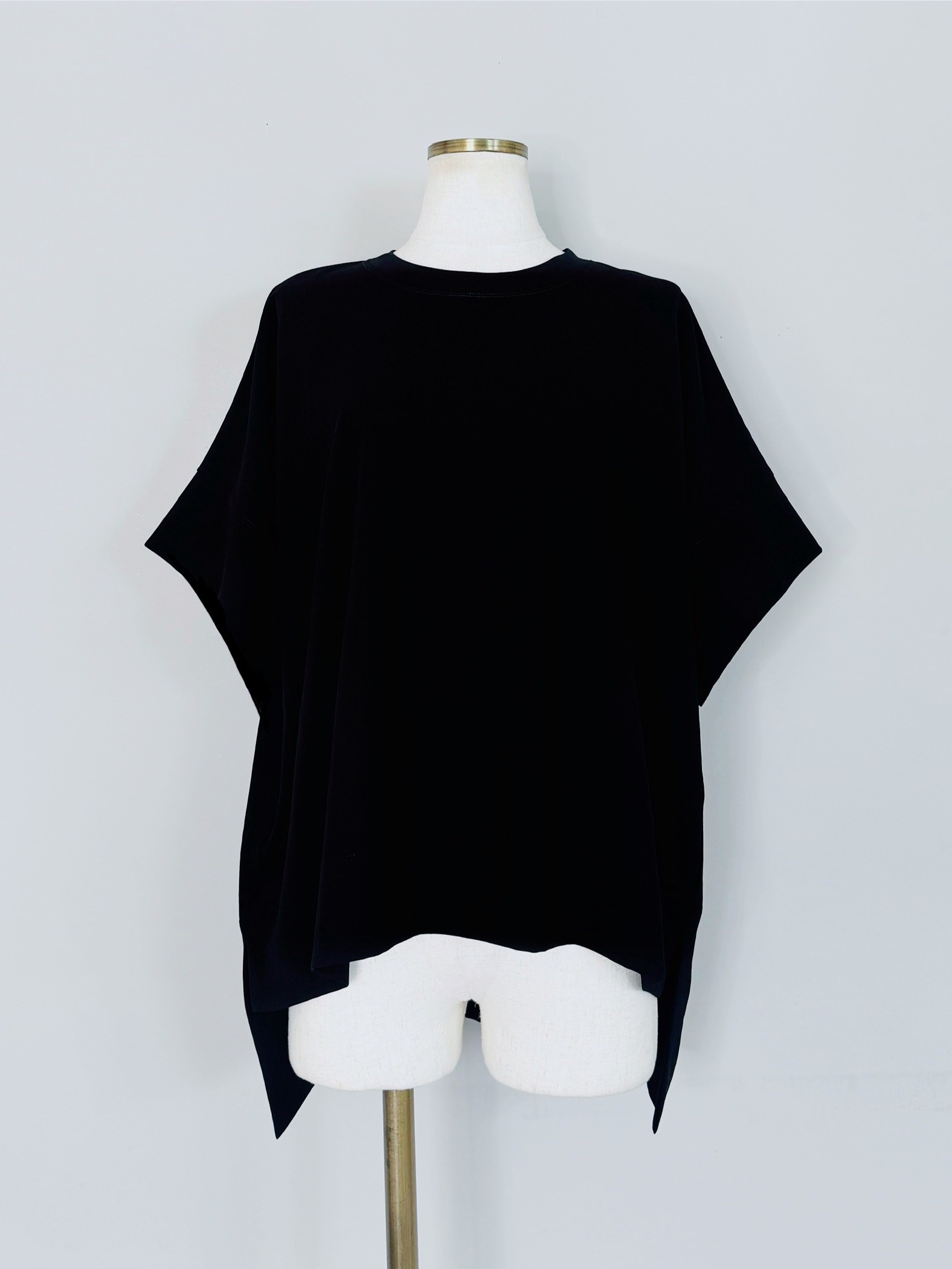 TOPS｜Praise / trois / anana / NICOLE｜ chouchou