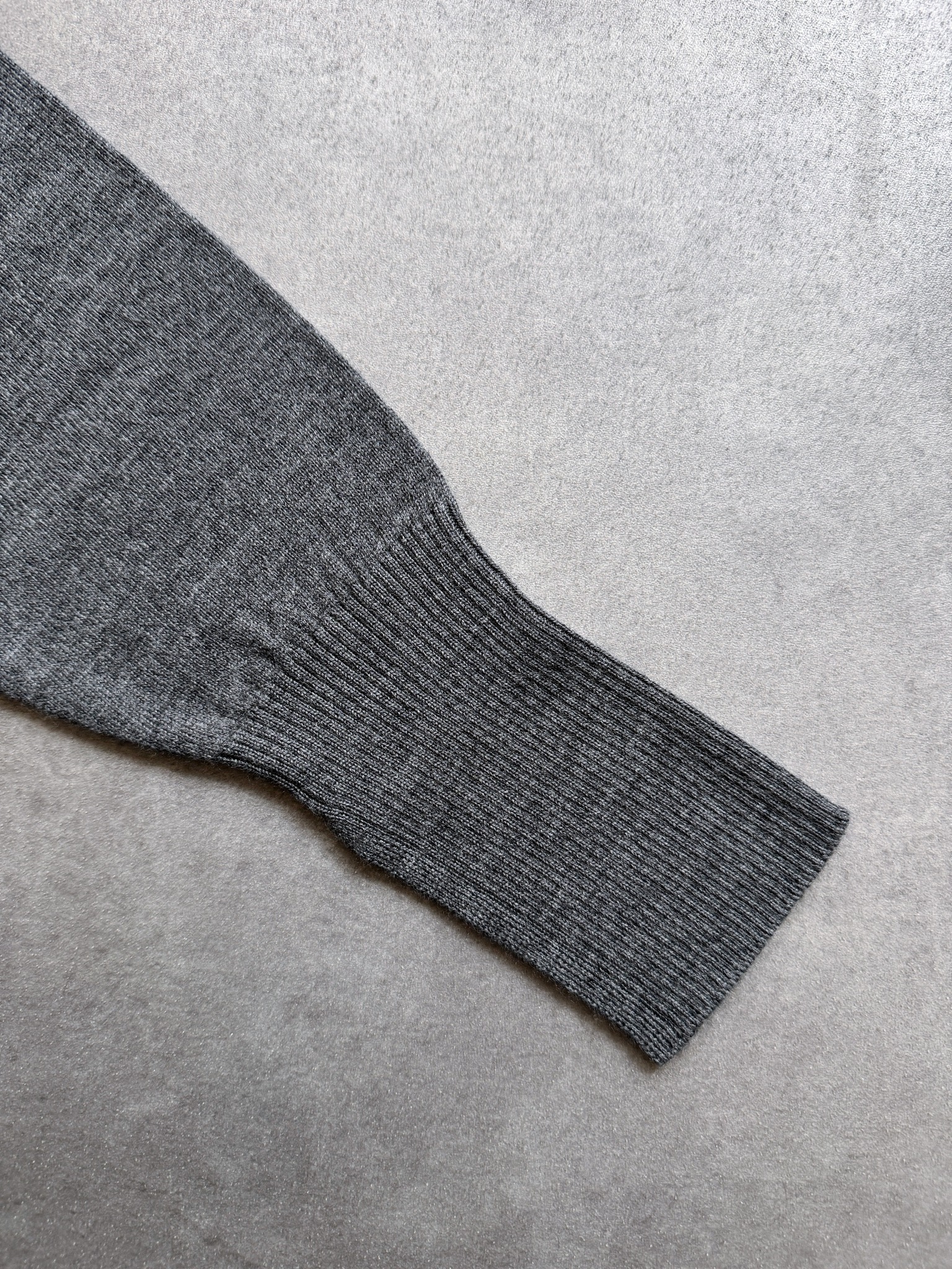 なのはな様　クルーネック　チャコール 畦編みクルーネックニット／洗濯機で洗える (S キナリ