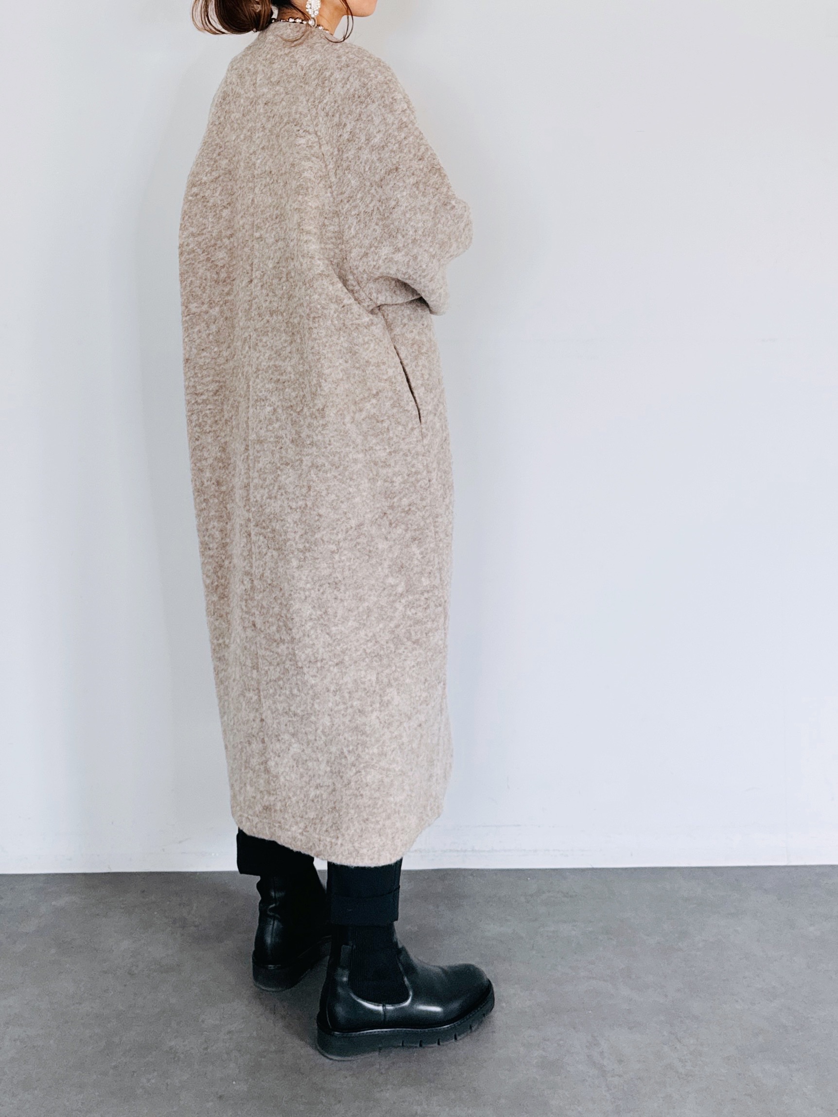 美品⭐︎chouchouセレクト　ポンチノーカラーハーフコート　ブラック 美品⭐︎chouchouセレクト ポンチノーカラーハーフコート