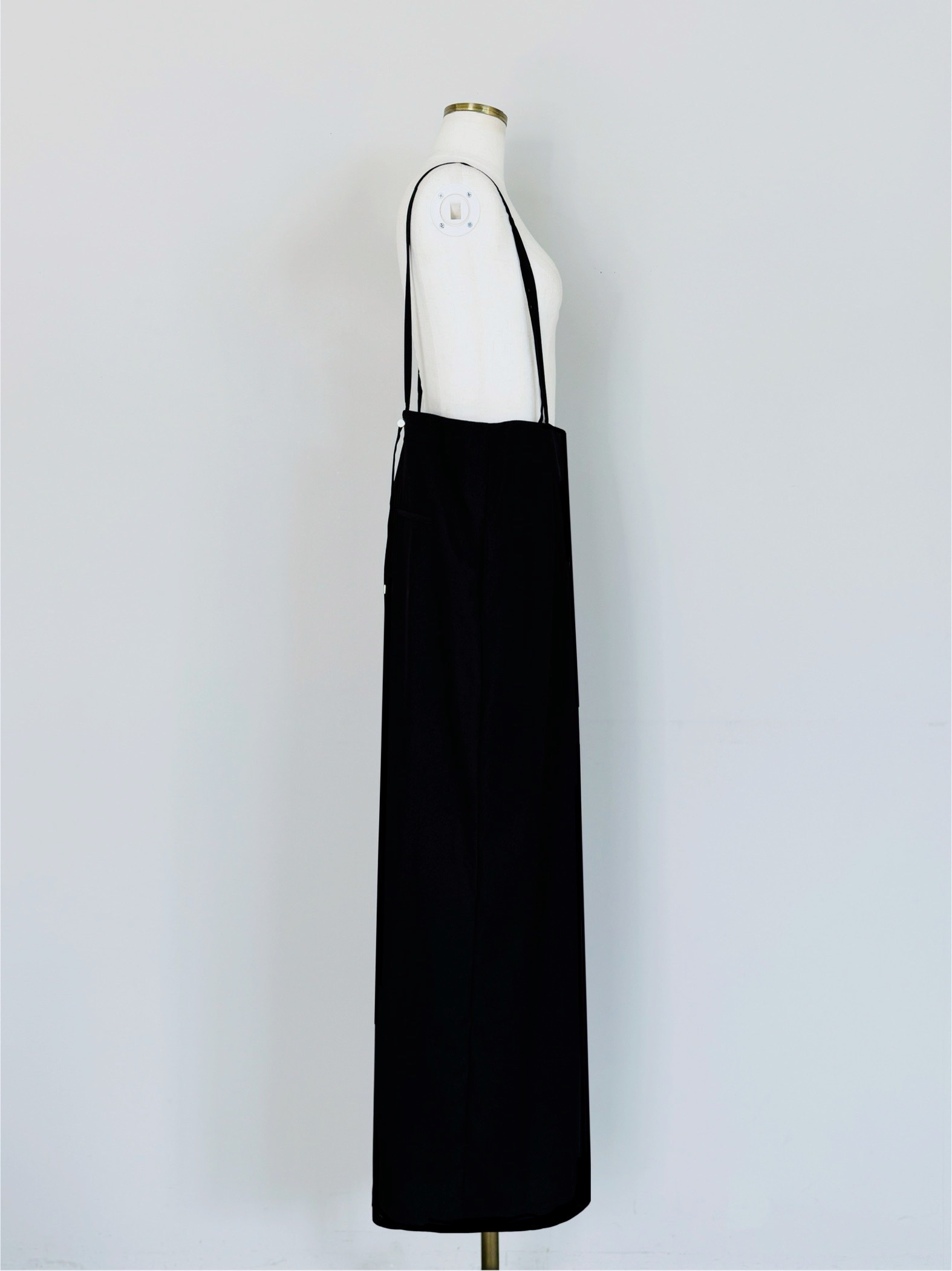 SO☆黒サルエル サロペット 新品・ネストローブゼロハチマブHandmade SO☆黒サルエル サロペット 新品・ネストローブゼロハチマブHandmade