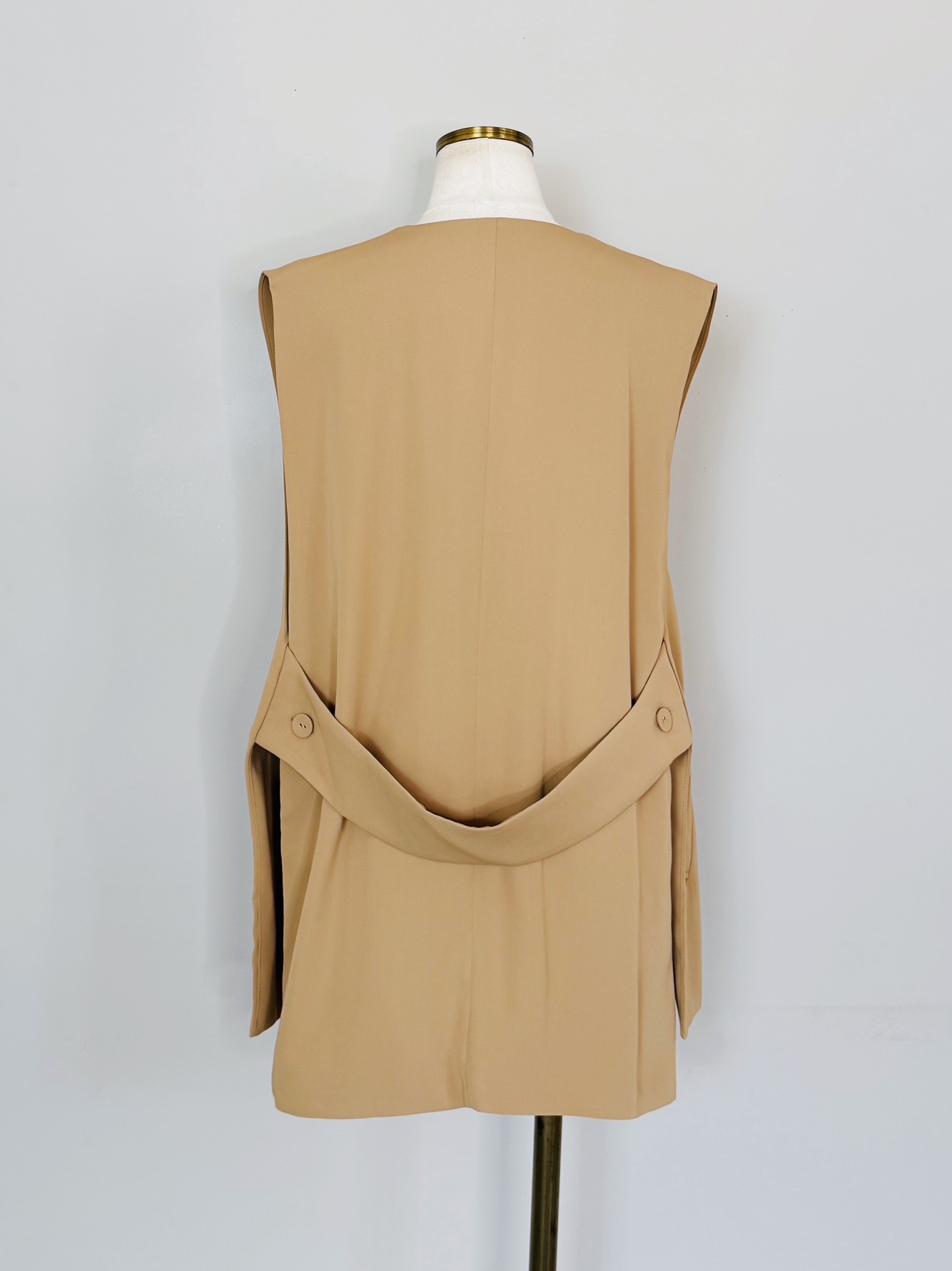 SELECT(セレクト) バックベルトノーカラーサイドスリットジレ