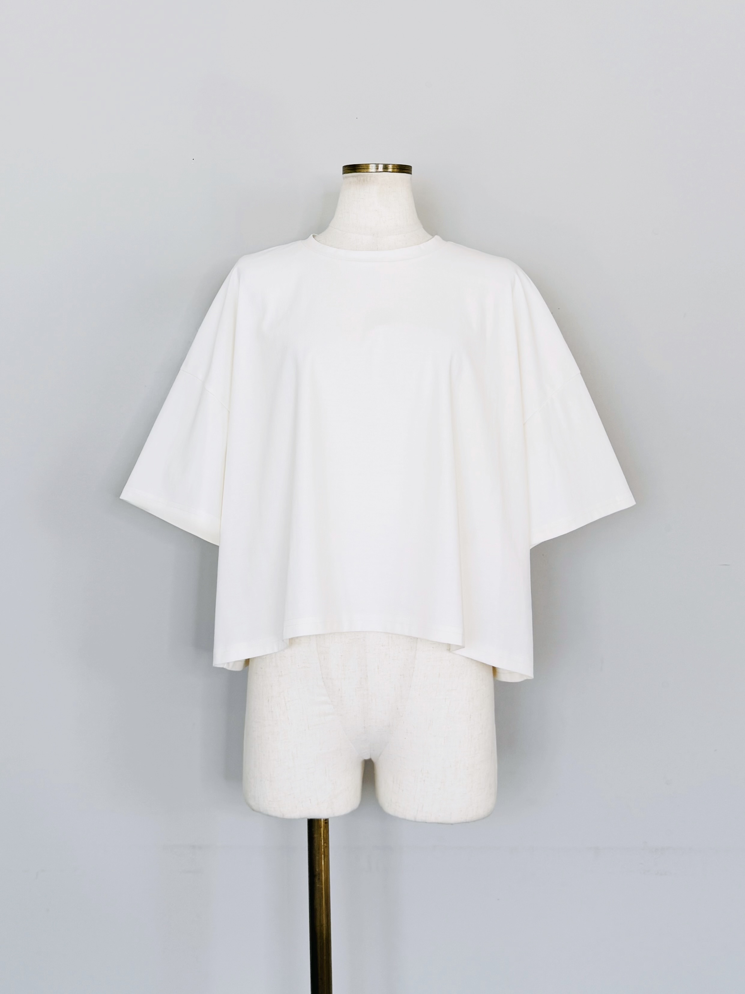 SELECT(セレクト)　ストレッチボックスシルエットTシャツ