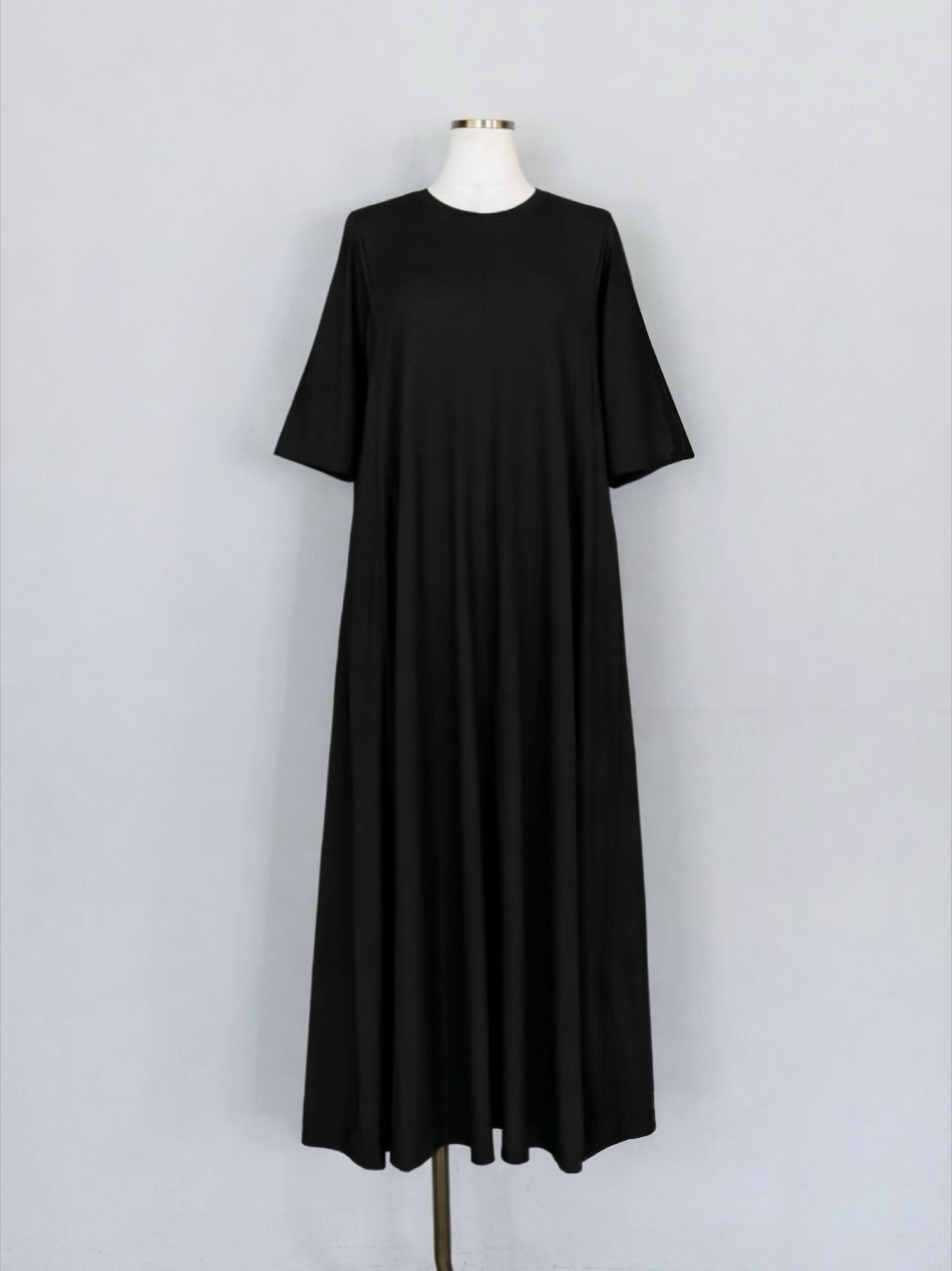 SHES(シーズ)   別注5分袖カットフレアーロングワンピース