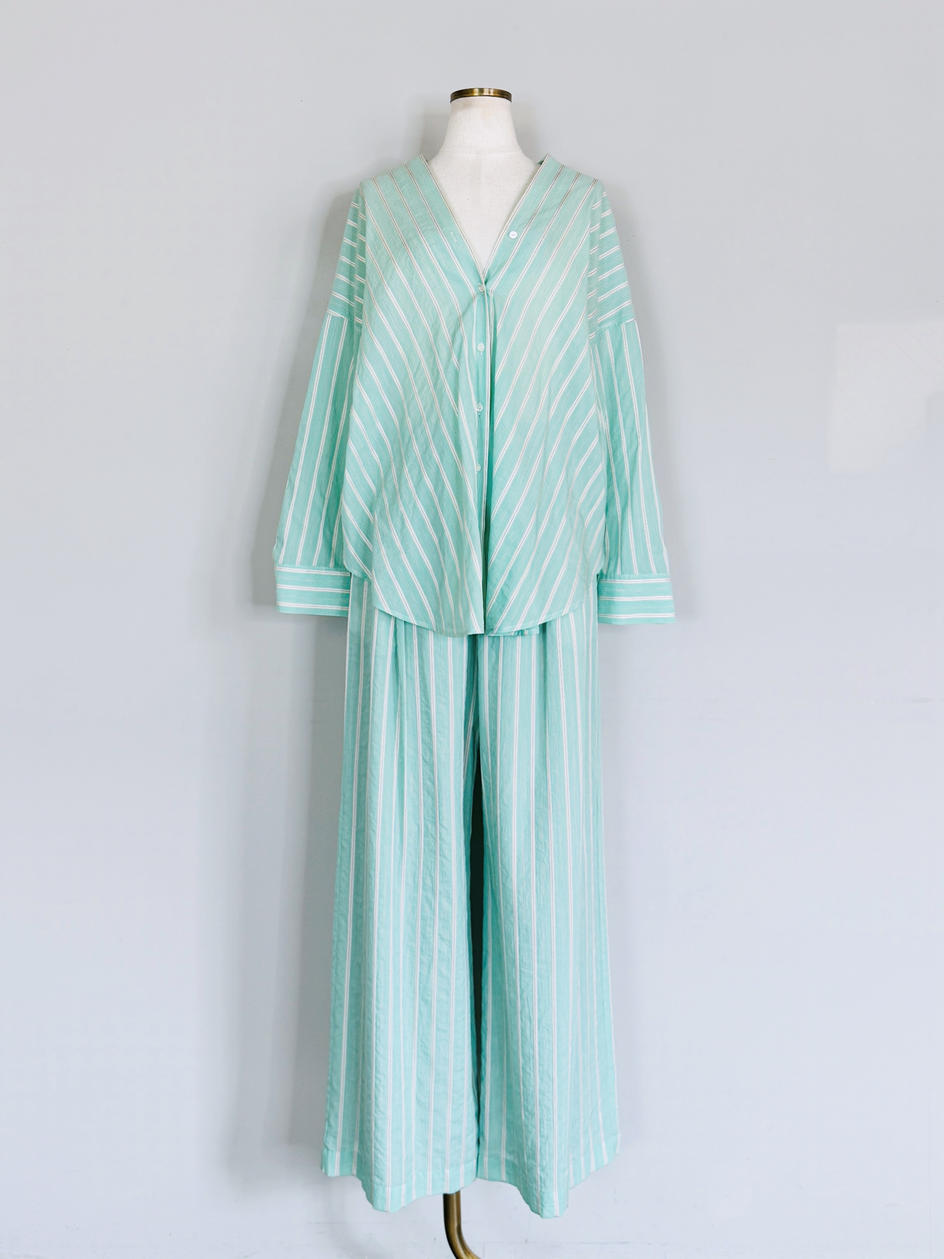 Select セレクト｜Praise / trois / anana / NICOLE｜ chouchou