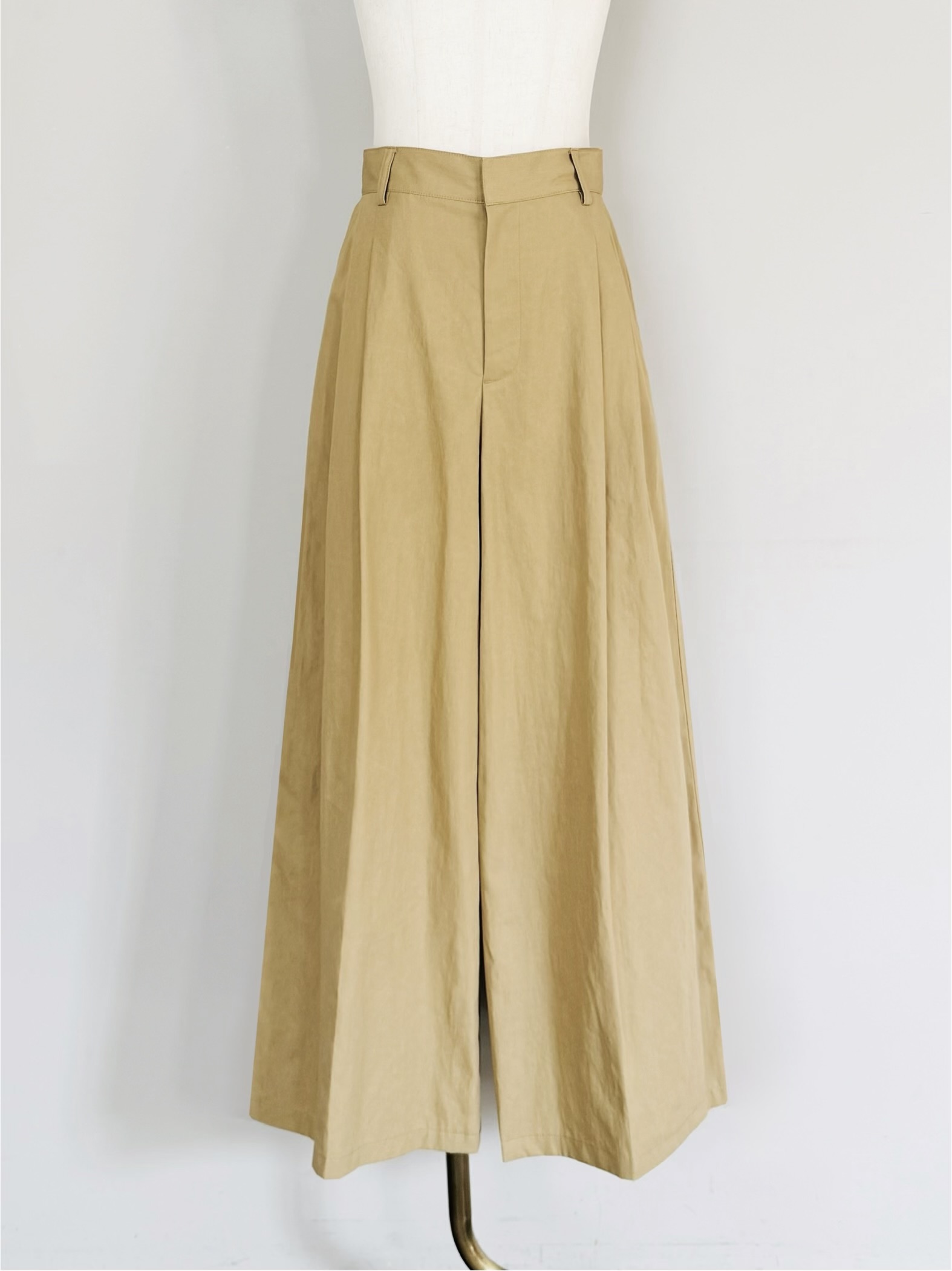 SELECT(セレクト)　チノタックワイドパンツ