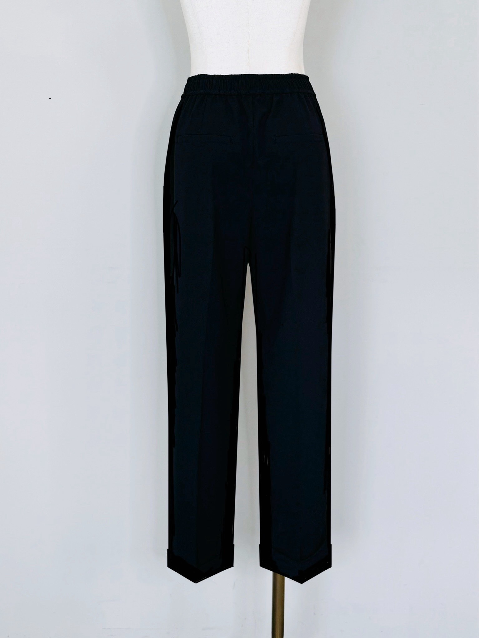 SELECT(セレクト) センタープレストラックパンツ｜Praise / trois