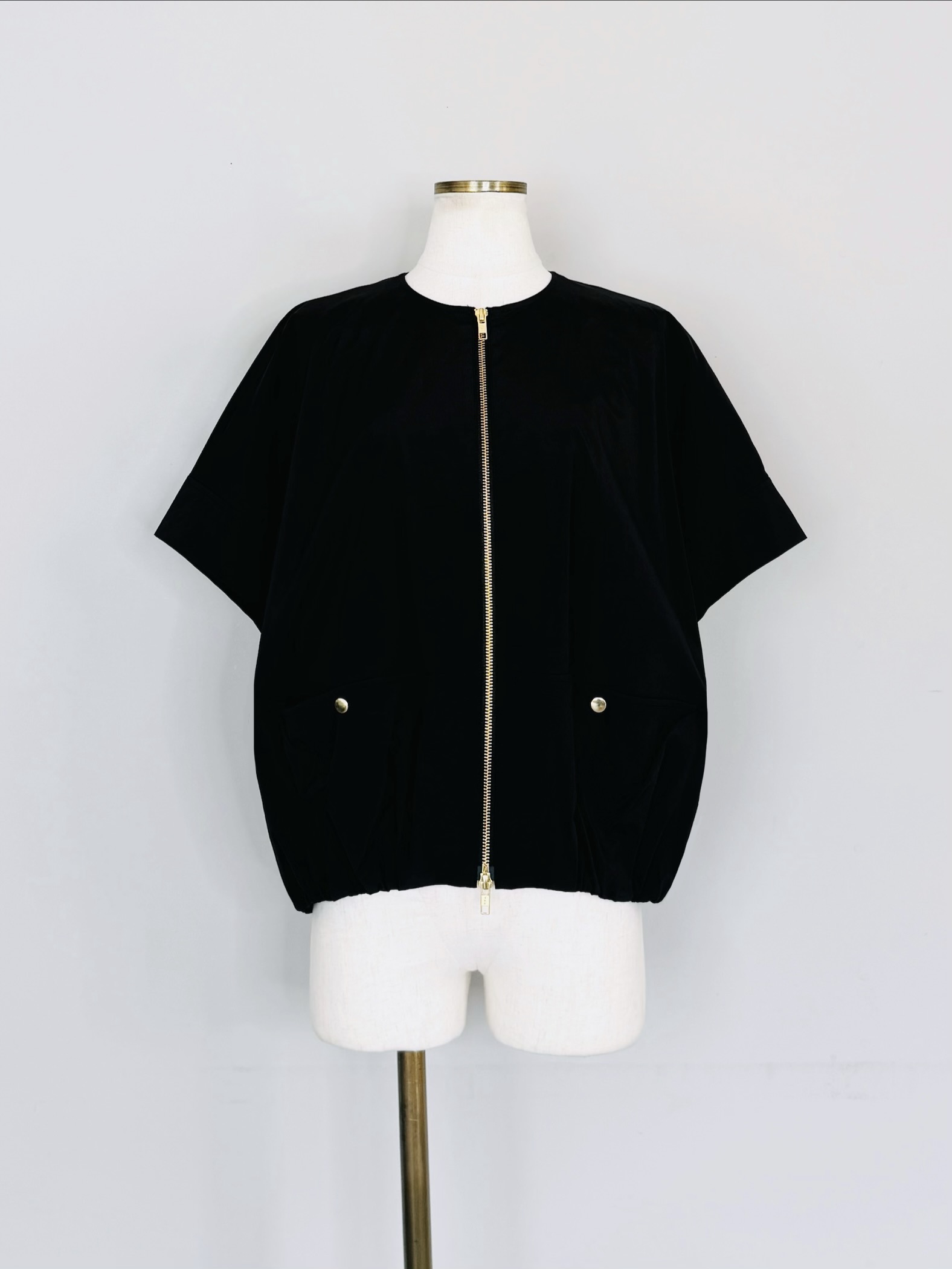 SELECT(セレクト)　半袖ナイロンショートZIPブルゾン