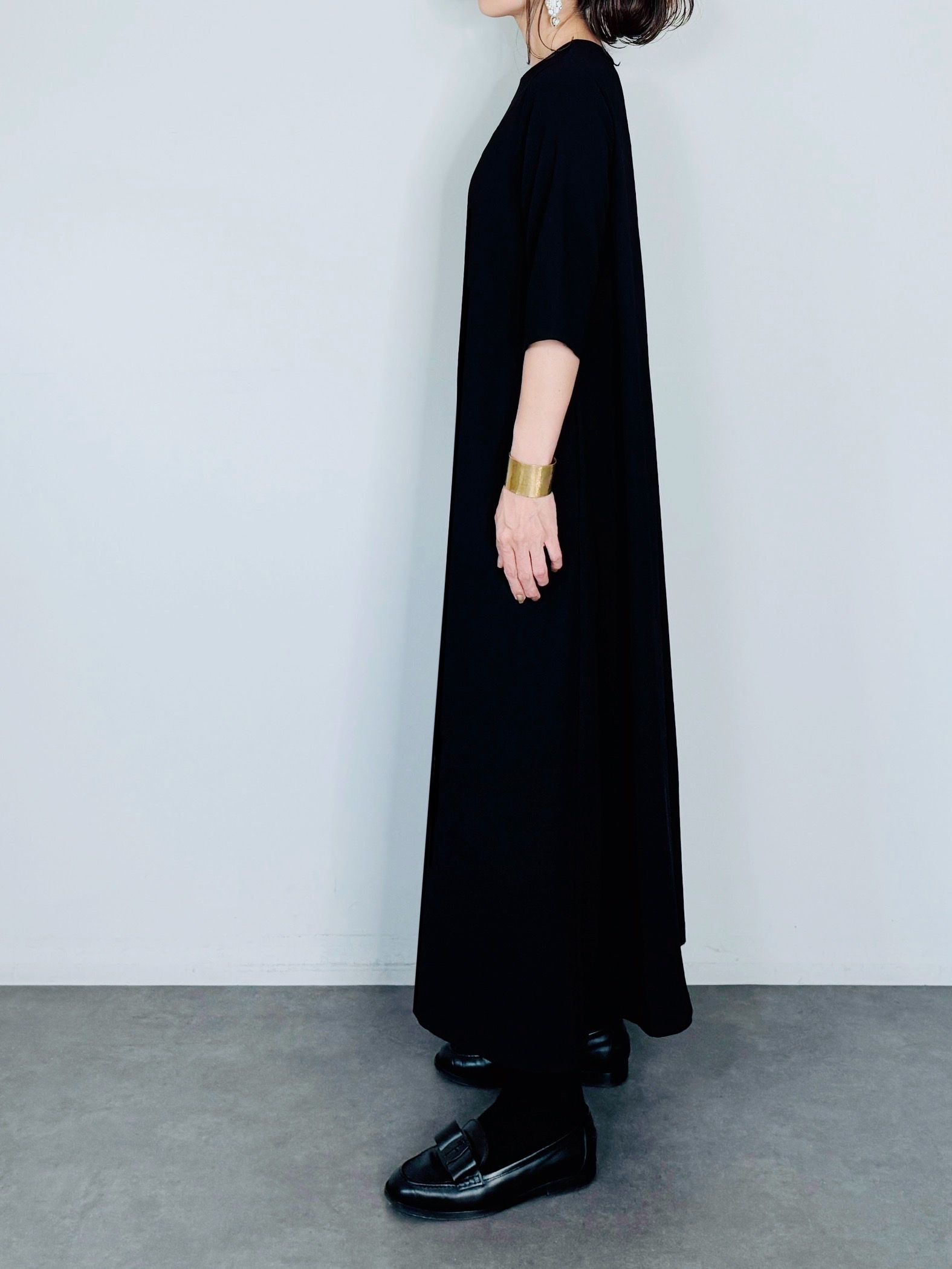 完売品 chouchou セレクト ハイツイストスムースワンピース 完売