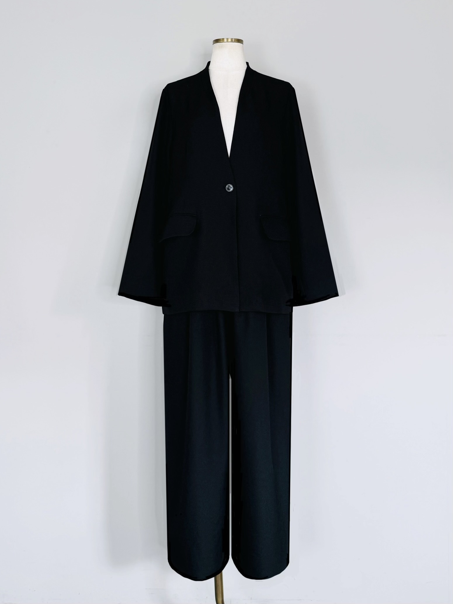 SELECT(セレクト)　ストレッチツイルノーカラージャケット《SET UPアイテム》