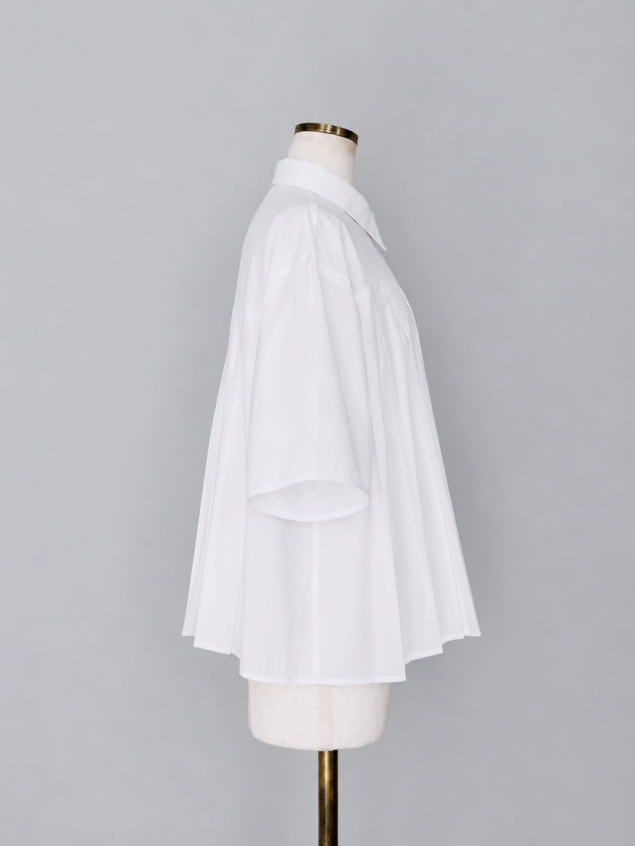 SELECT(セレクト)　ストレッチブロードプリーツシャツ