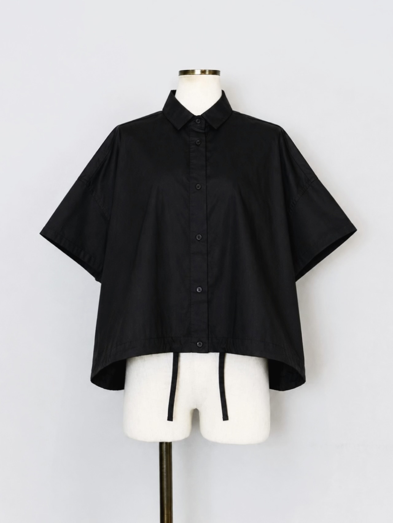 SHES(シーズ)    コットンポリタフタ裾ドロストワイドシャツ《SET UPアイテム》