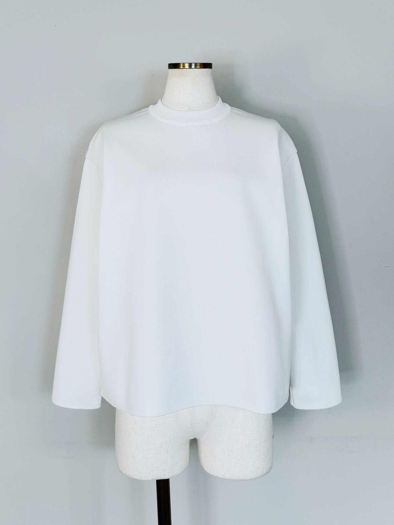 COLOR:オフホワイト