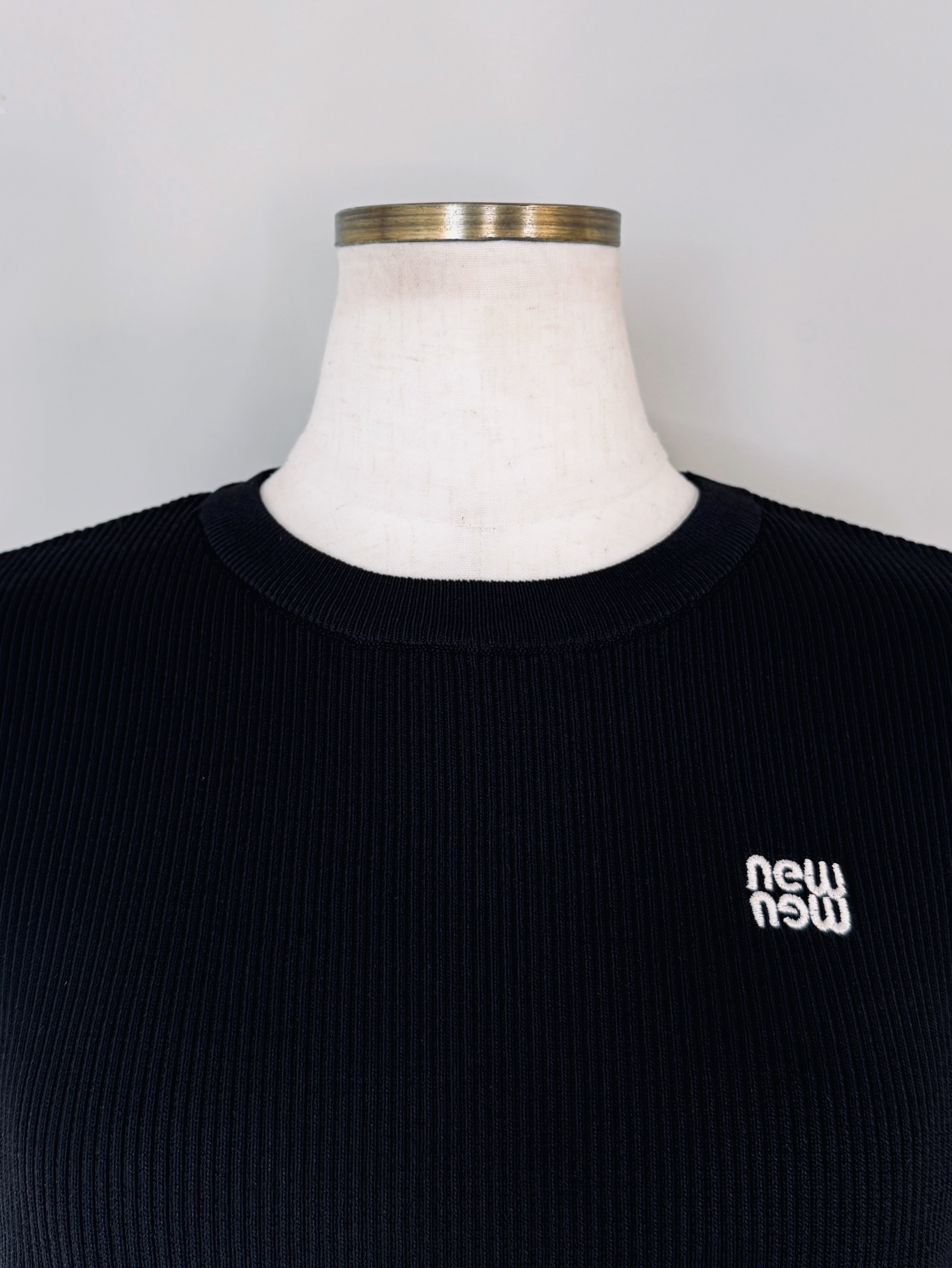 SELECT(セレクト) newnew刺繍リブクルーネックニット｜Praise