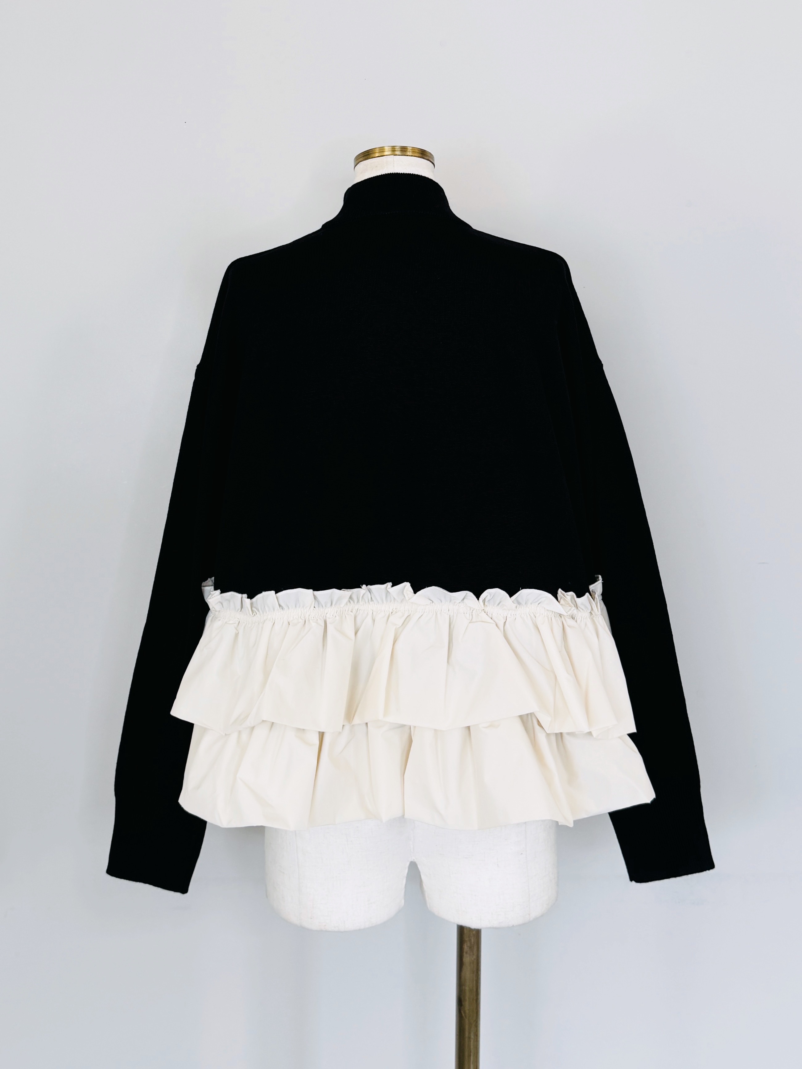 SELECT(セレクト) ボリュームフリルニット｜Praise / trois / anana